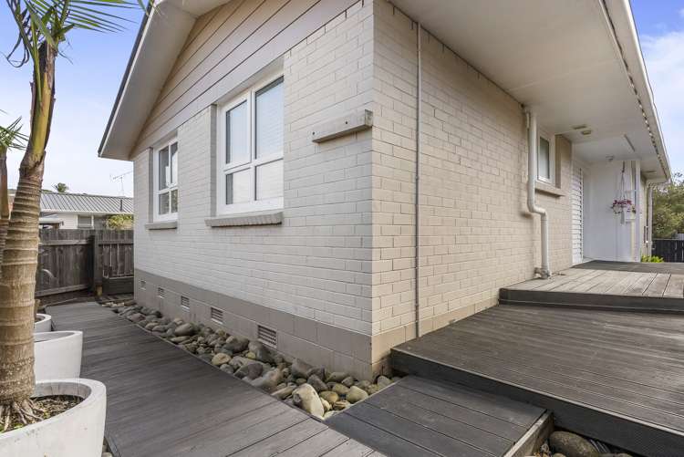 1/51 Larne Avenue Pakuranga Heights_24