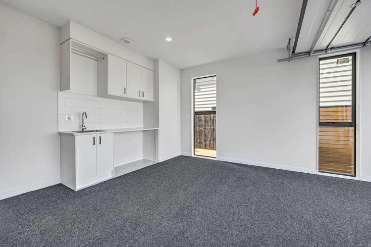 14 Pakirikiri Street Long Bay_23