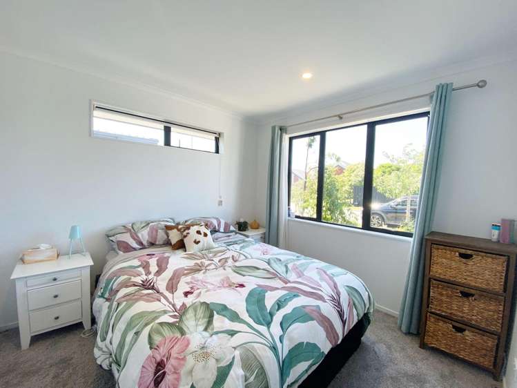 66 Sunline Av Lincoln_11