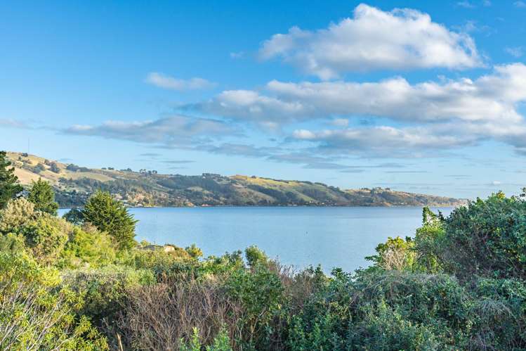 1 Luss Road Company Bay_22