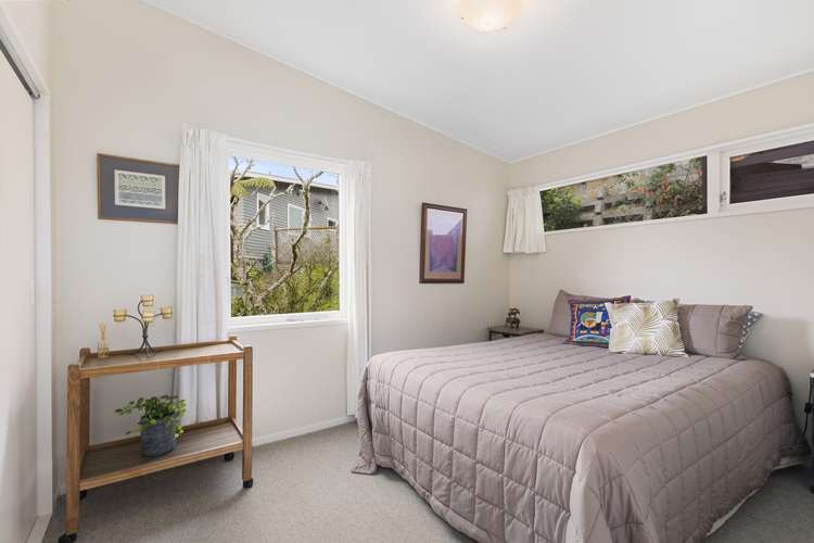 27 Rakeiora Grove Korokoro_11