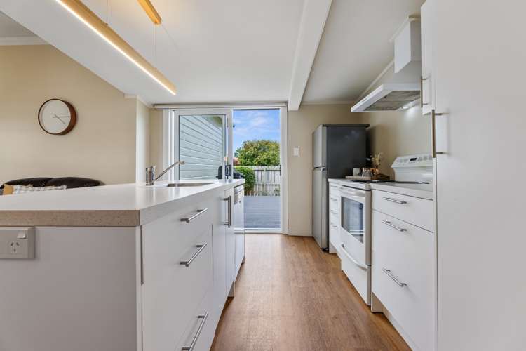 183 Bay View Road South Dunedin_10