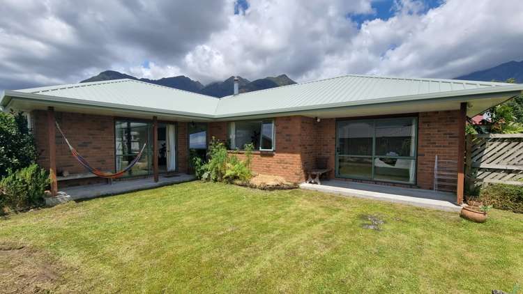 17 Pekanga Drive Fox Glacier_18