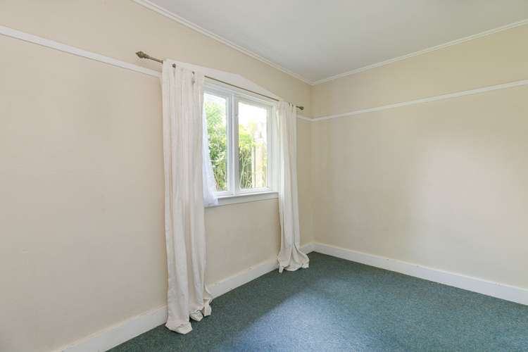 117 The Parade Island Bay_14