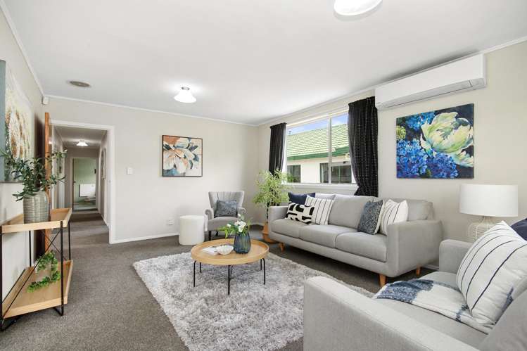 11 Karamea Grove Wainuiomata_10