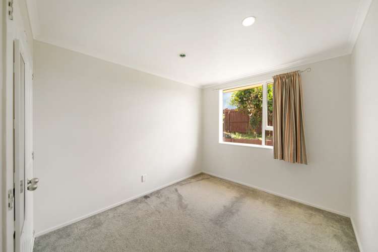 11 Naylors Drive Mangere_10