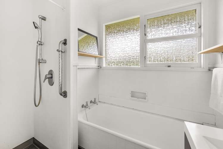 13 Kamahi Place Pukehangi_10