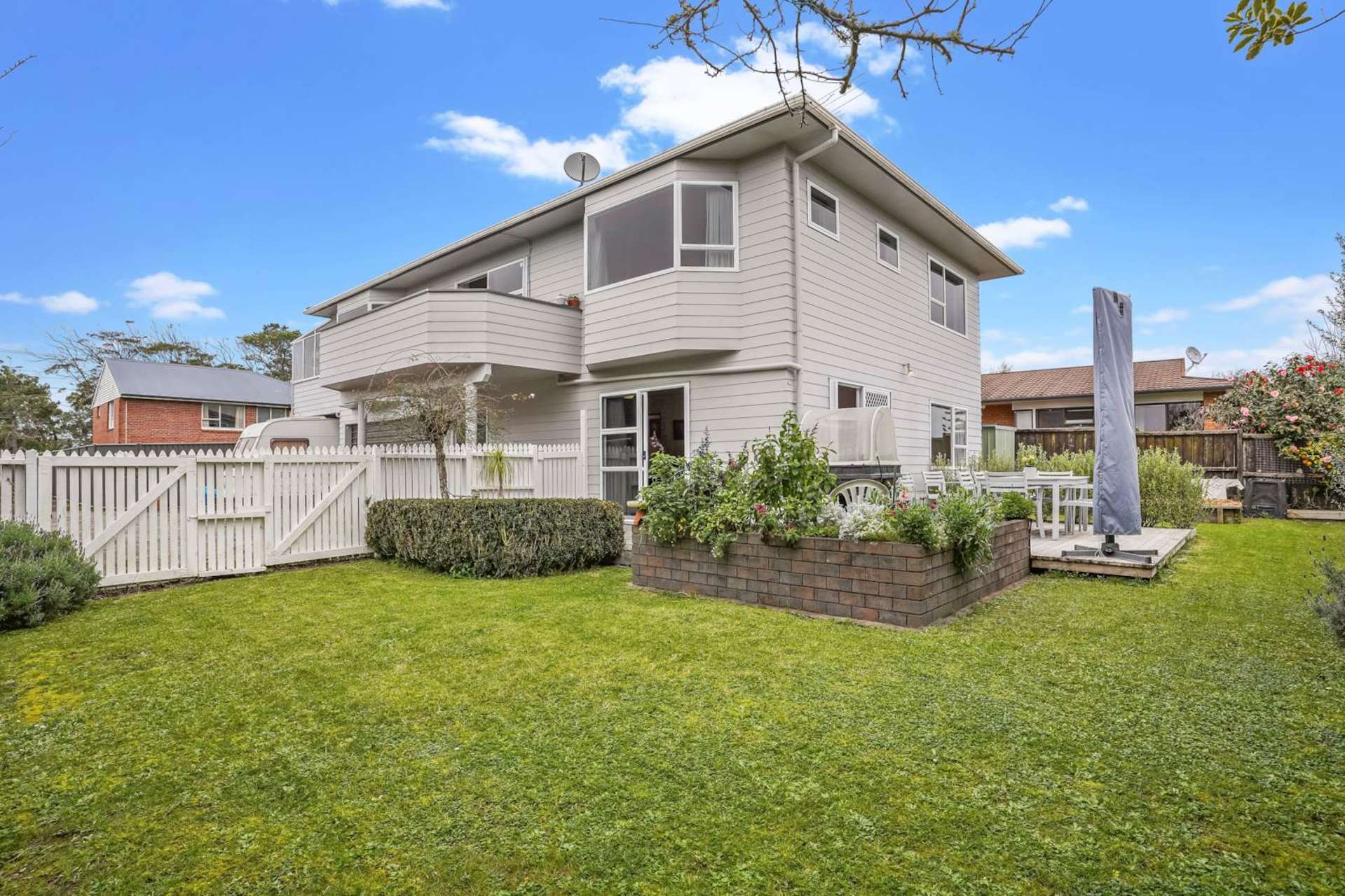 2/258 East Coast Road Forrest Hill_0