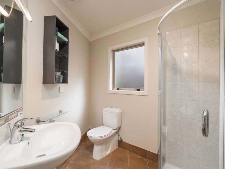 3/144 Lake Terrace Taupo_6