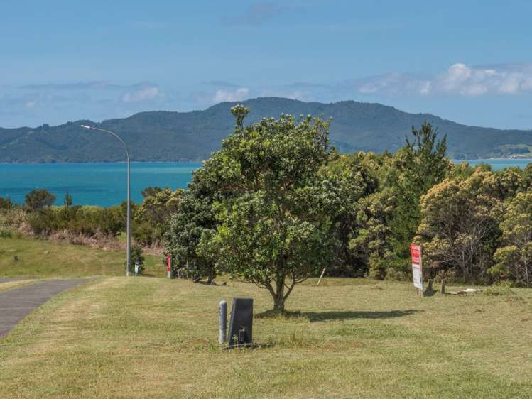 36 Dudley Crescent Cable Bay_8