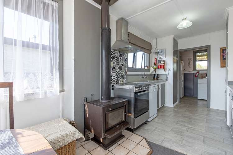 30 Churchill Street Waipukurau and Surrounds_9