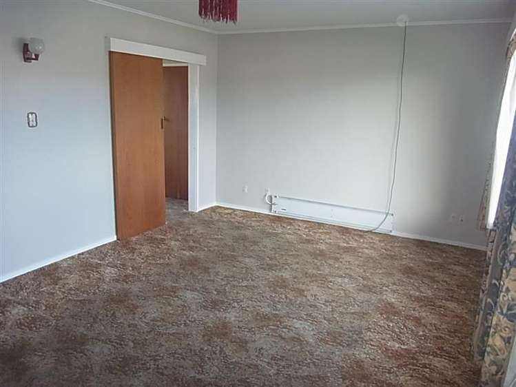 2/500 Southampton Street East 10482_1