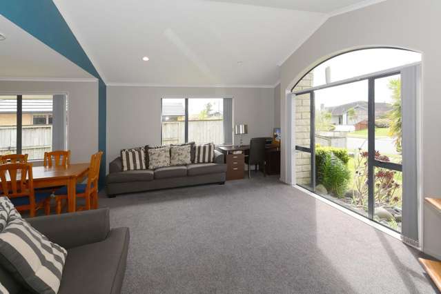 10 St James Drive 2750_4