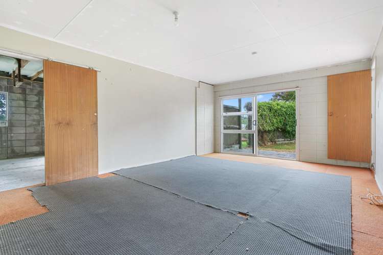 7 Skelton Crescent Paparoa_15