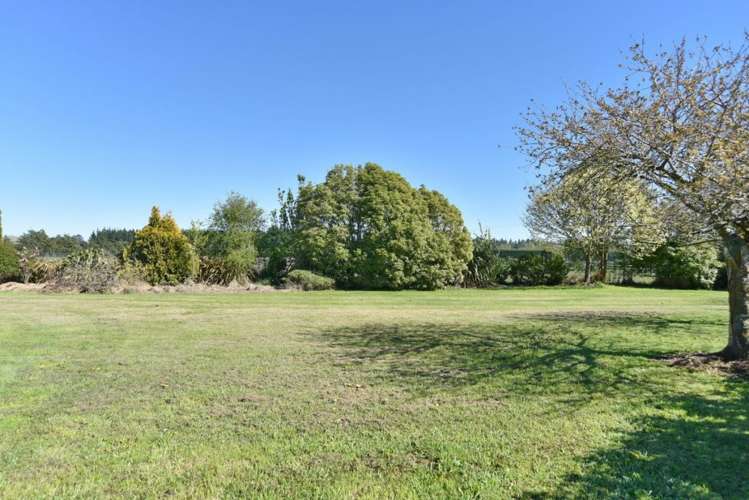 606 Pesters Road West Eyreton_32