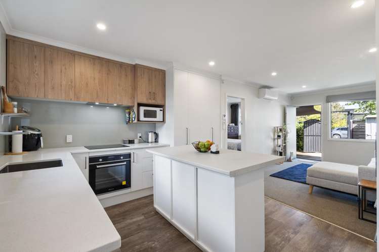 43 Hereford Street West End_4