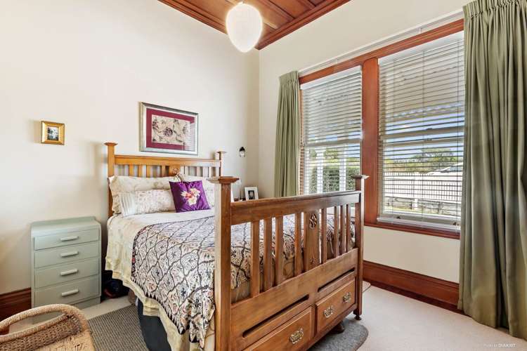 144 Calliope Road Stanley Point_13