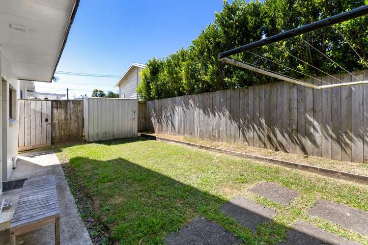 10 Moana Avenue Belmont_6