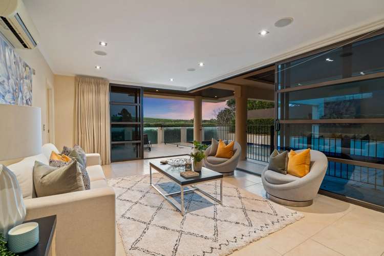10 Ronaki Road Mission Bay_9