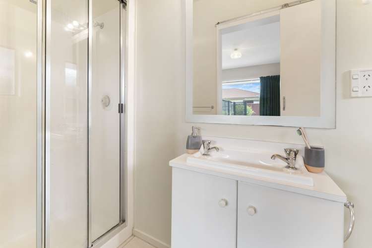 39 Aldinga Avenue Stoke_19