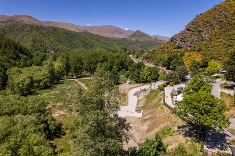 7 Gala Burn Lane, The Croft Arrowtown_9