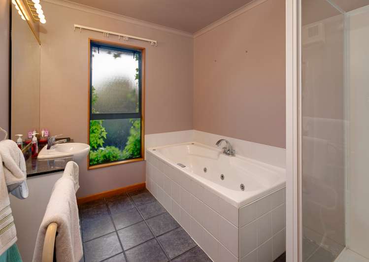 36 Tyree Drive Stoke_11