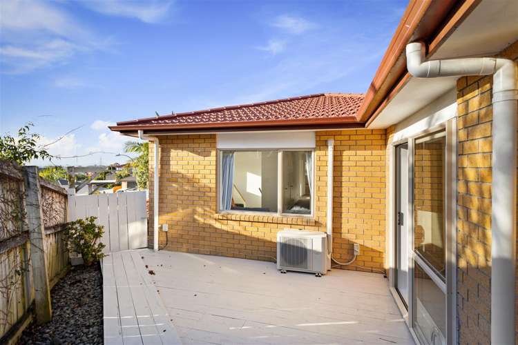 17 Exotic Place Massey_14