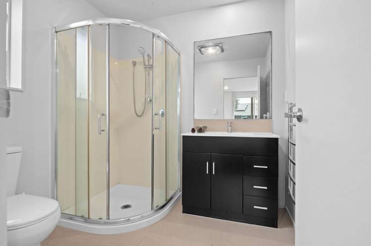 17 + 17A Barwick Place Huntington_11