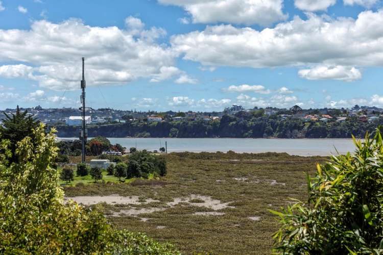 1/6 Lytton Street Devonport_18