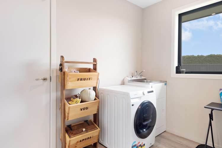 11 Tui Place Edendale_20