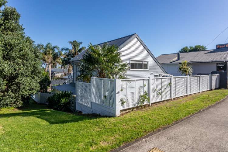 2 Aputa Avenue, Thames Coast Te Puru_16