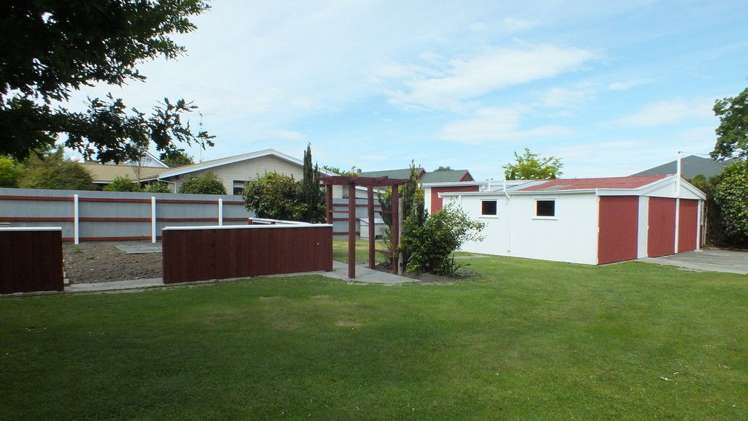 52 Alford Forest Road Allenton_17