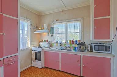 203 Park Road North_4