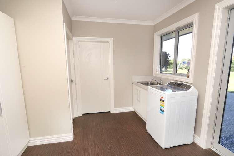 141 Milton Road South Elgin_12