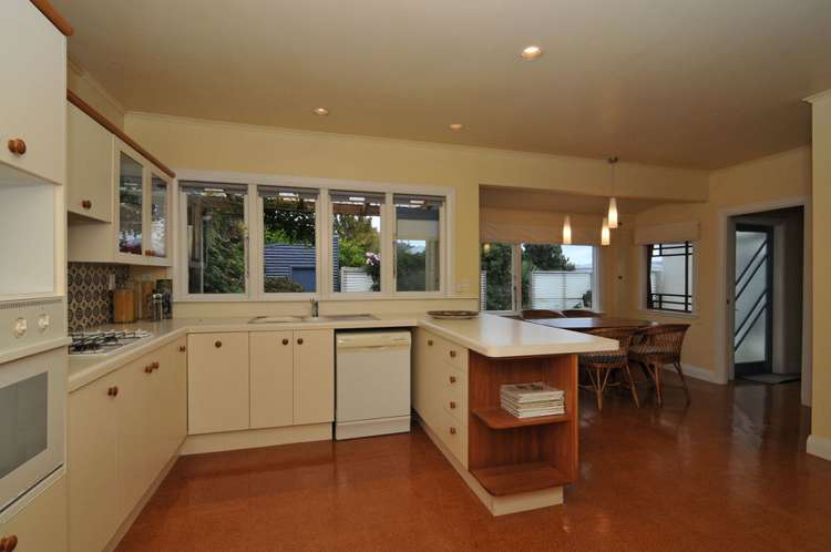 14 Somerset Avenue Newtown_1