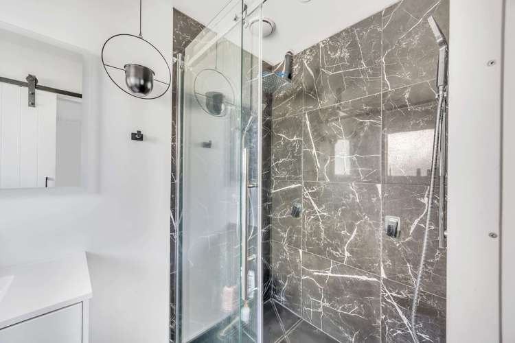 4 Wisteria Grove Maungaraki_2