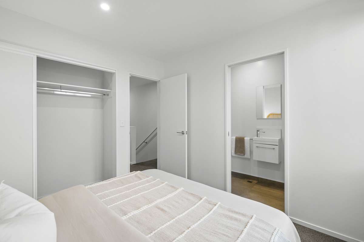 8/255 Kilmore Street_4