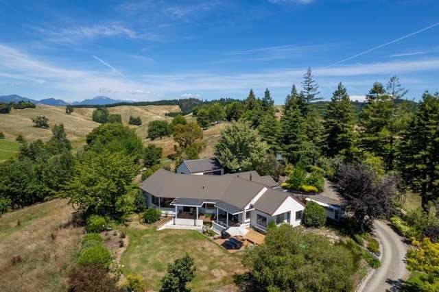 In the heart of Redwood Valley’s prime location