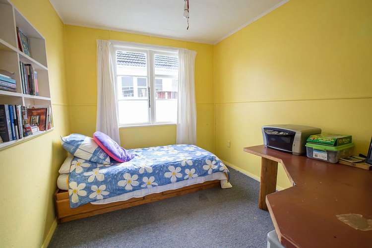 29 Masters Crescent Masterton_13