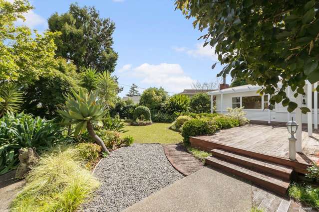 68 Matipo Road Te Atatu Peninsula_1