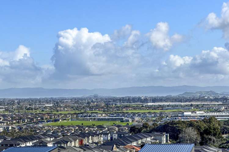 6 Mill Hill Close Flat Bush_31