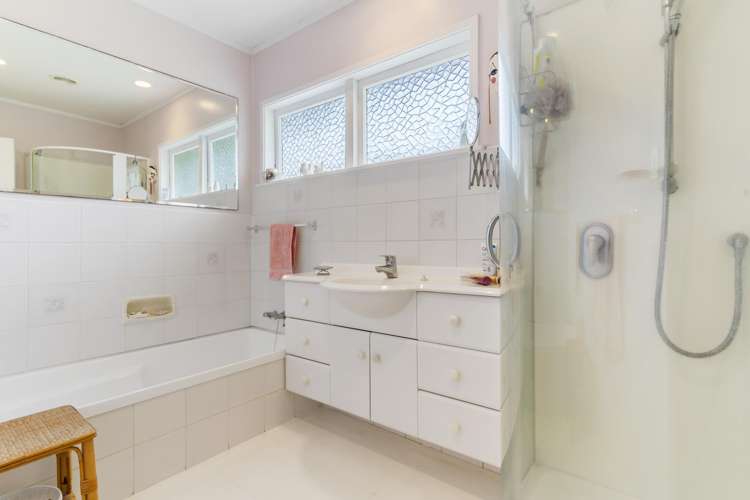 71 Ocean View Road Hillcrest_11