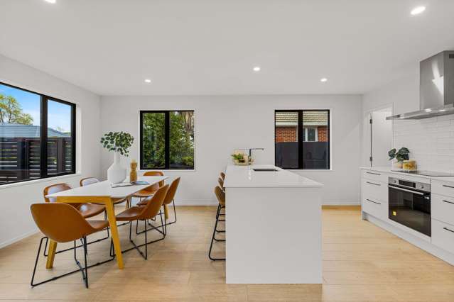 1/10 Farquhars Road Redwood_3
