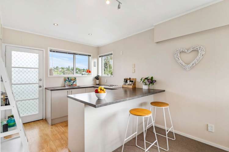 1/2 Ellice Road Totara Vale_5