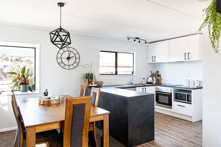 2/310b Nayland Road_0