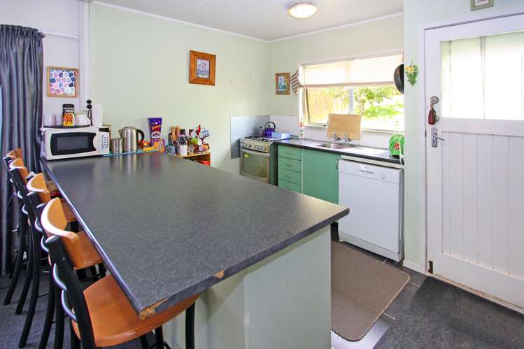3 Banyan Drive Totara Heights_3