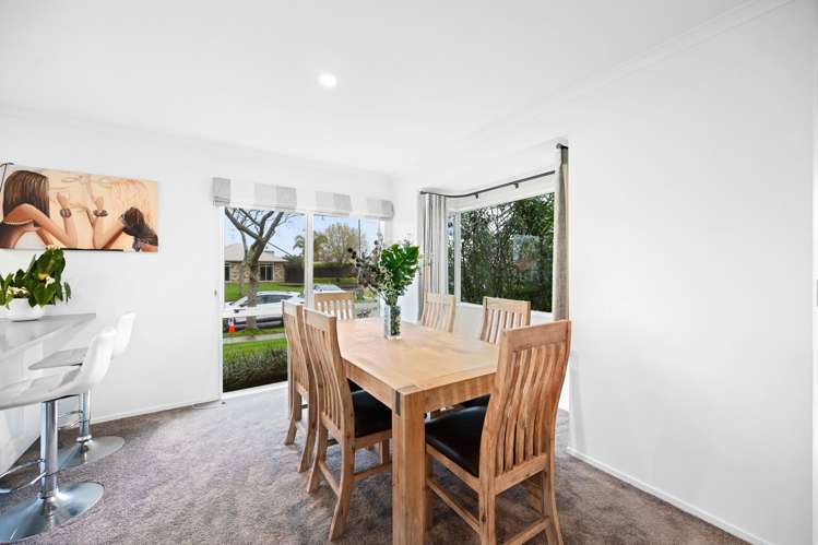 18 Ballantrae Place_3