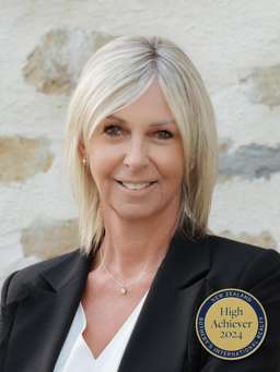 Emma Luxton