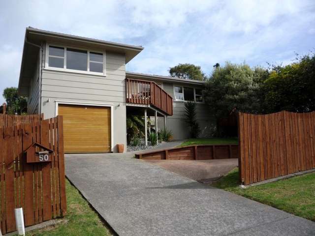 50 Lemnos Place Titirangi_1