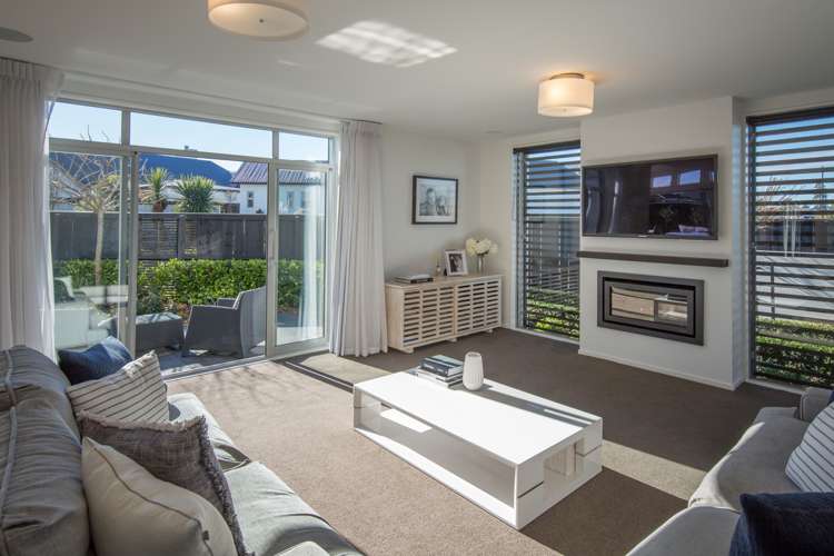 49 Waterstock Way Parklands_6